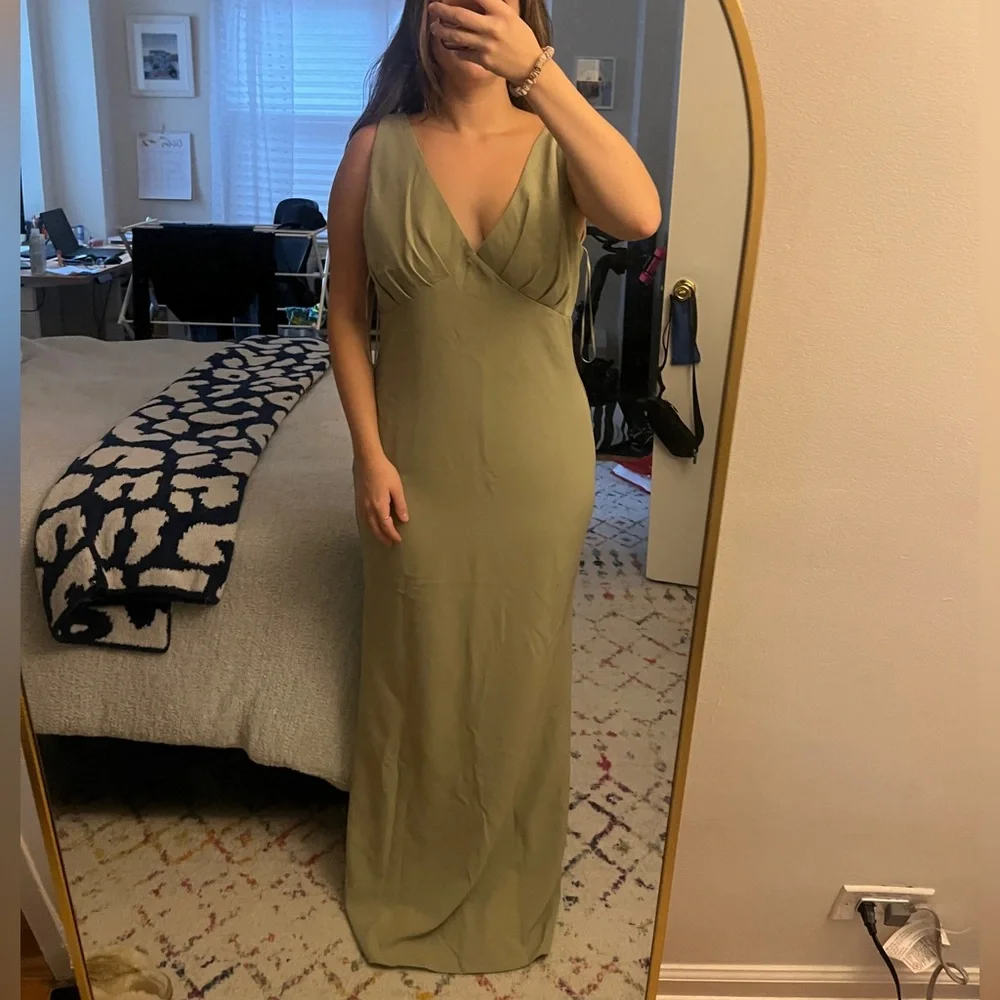 NWT pretty lavish bridesmaid dress - Picture 2 of 3